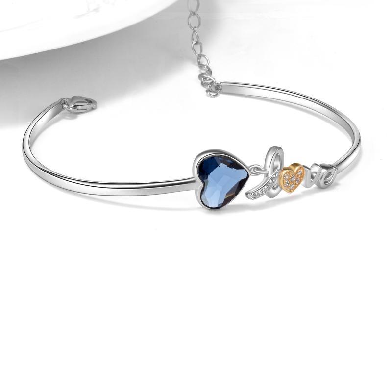The Heartfelt "I Love You" Bracelet