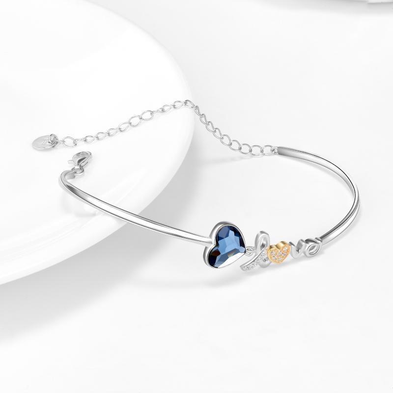 The Heartfelt "I Love You" Bracelet